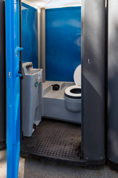 Best Porta potty delivery and setup  in Munising, MI